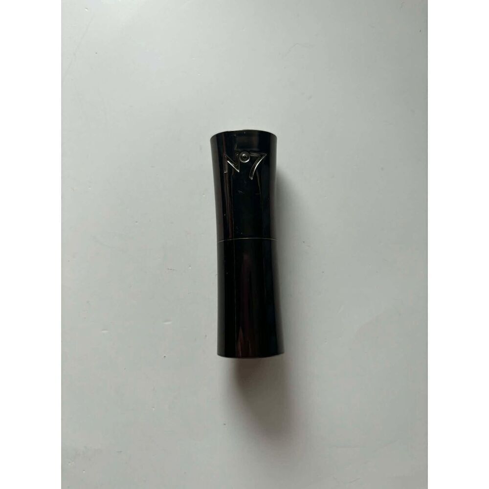 No7 Moisture Drench Lipstick 260 Magenta Shine